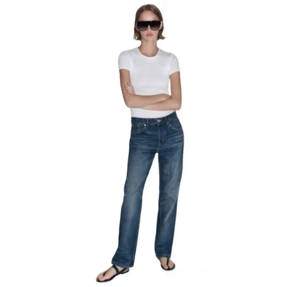 NEW WITH TAG Zara Straight Cropped Dark Blue Jeans Size US 0